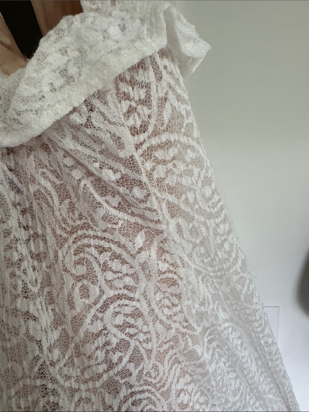 Ivory Lace Ruffle Maxi Dress with V-Neck - Picture 4 of 5